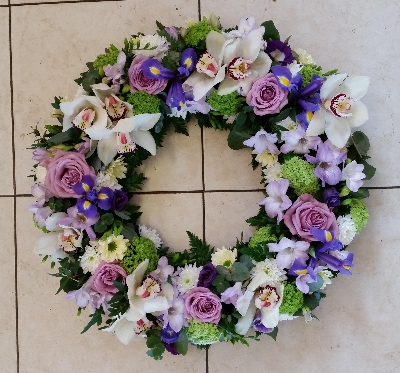 Classic Loose Wreath Lilac, Purple and White
