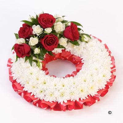 Traditional Based Wreath in White and Red
