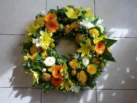 Classic Loose Wreath  Yellow and Cream