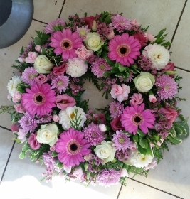 Classic Loose Wreath Pink and White